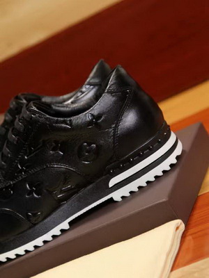 LV Fashion Men Sneakers--118